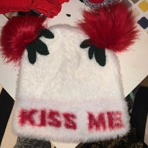 Kiss me beanie